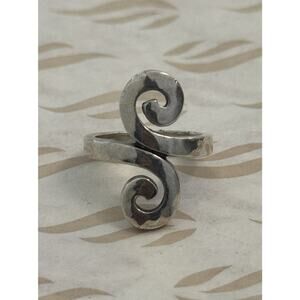 James Avery Retired Sterling Silver Hammered Swirl Ring Size 7